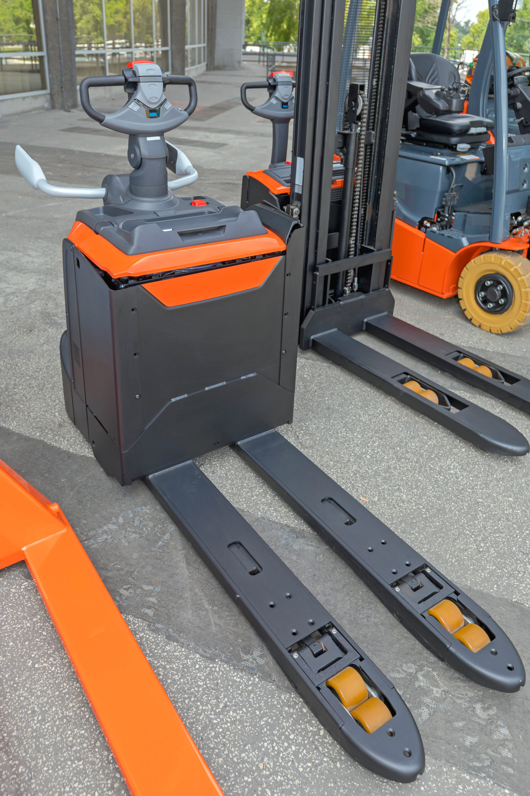 Platform Powered Pallet Truck